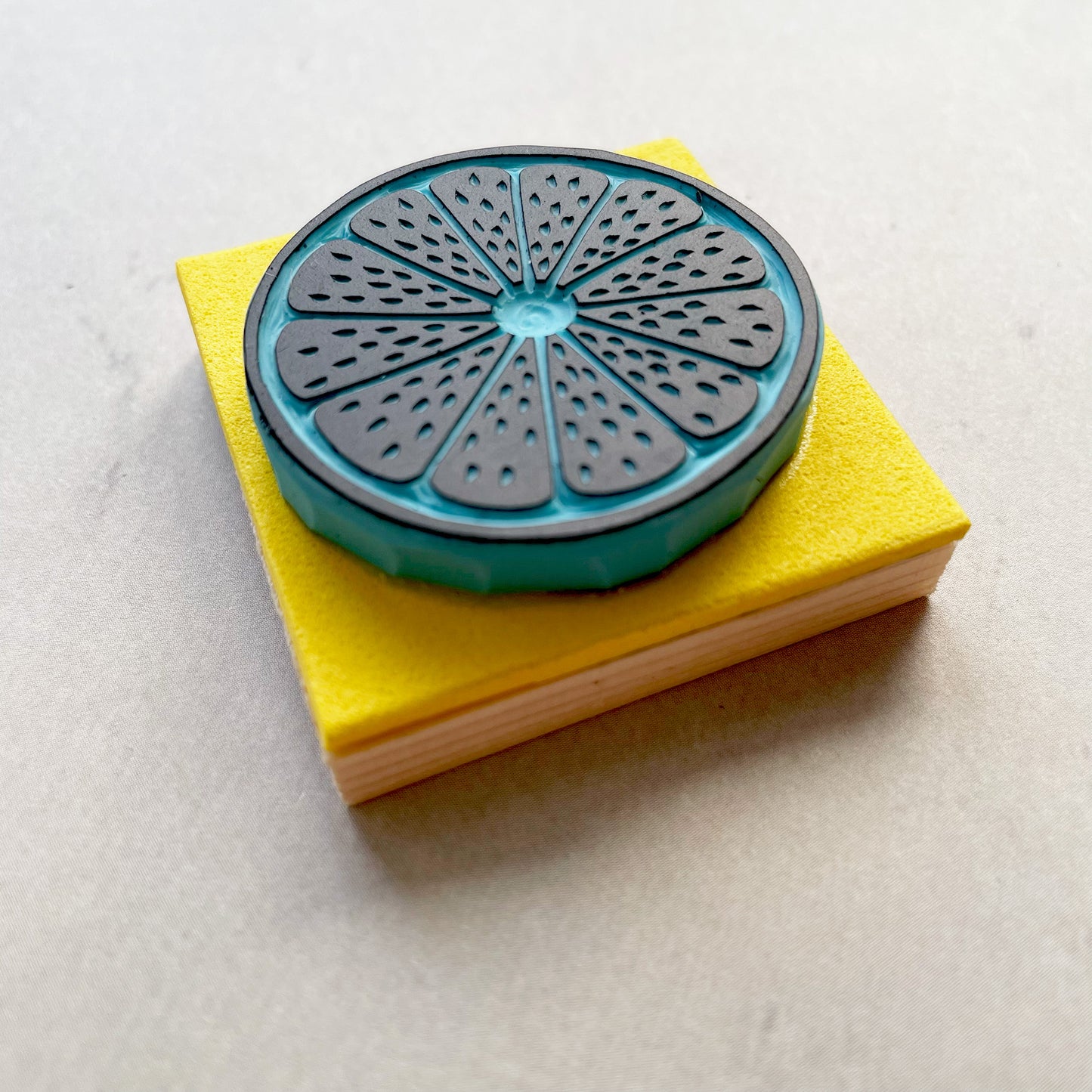 Lemon rubber stamp