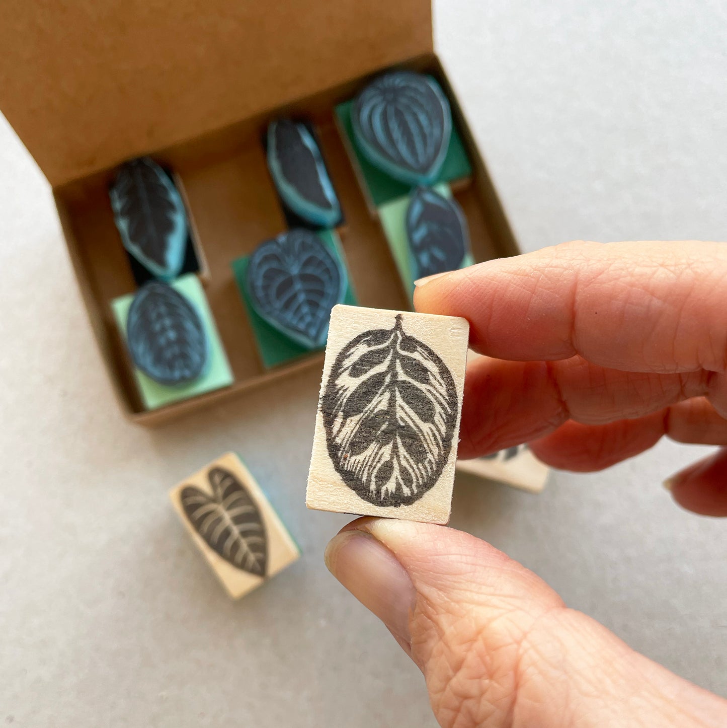 Tropical mini leaves rubber stamps