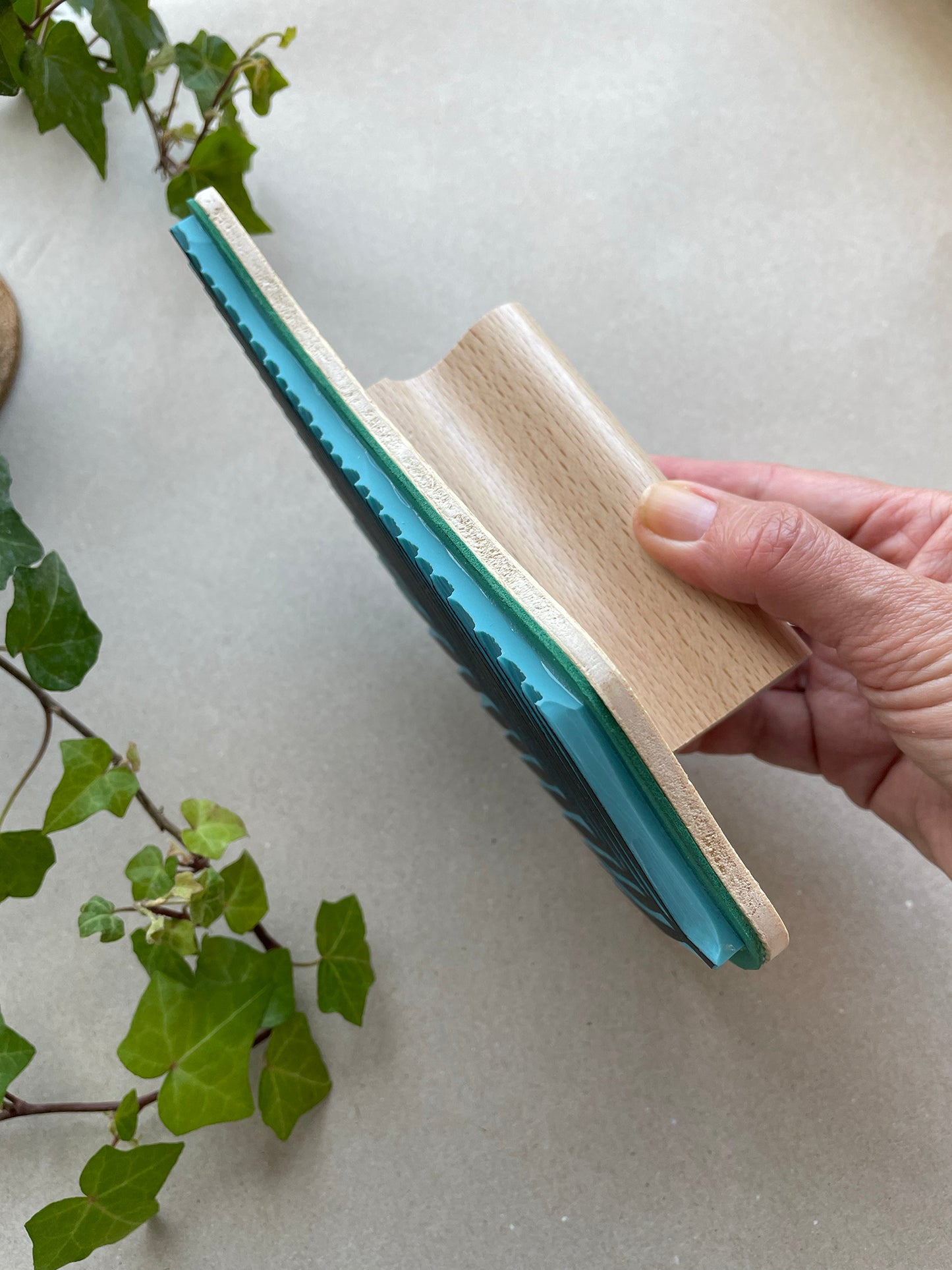 Palm leaf big size rubber stamp with wood base and wood handle